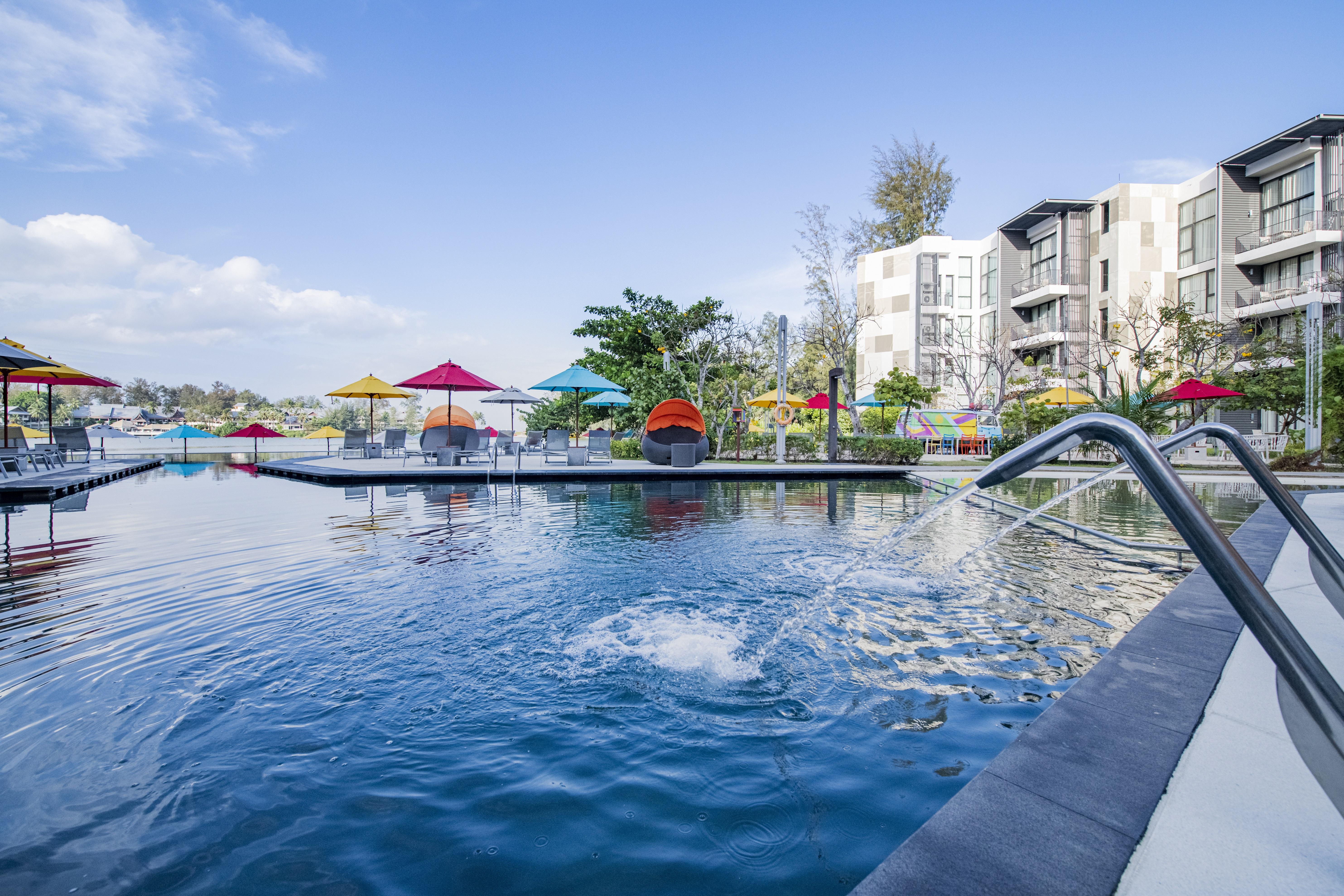 Cassia Phuket, Part Of Banyan Group Bang Tao Beach (Phuket) Exteriör bild The swimming pool at the hotel