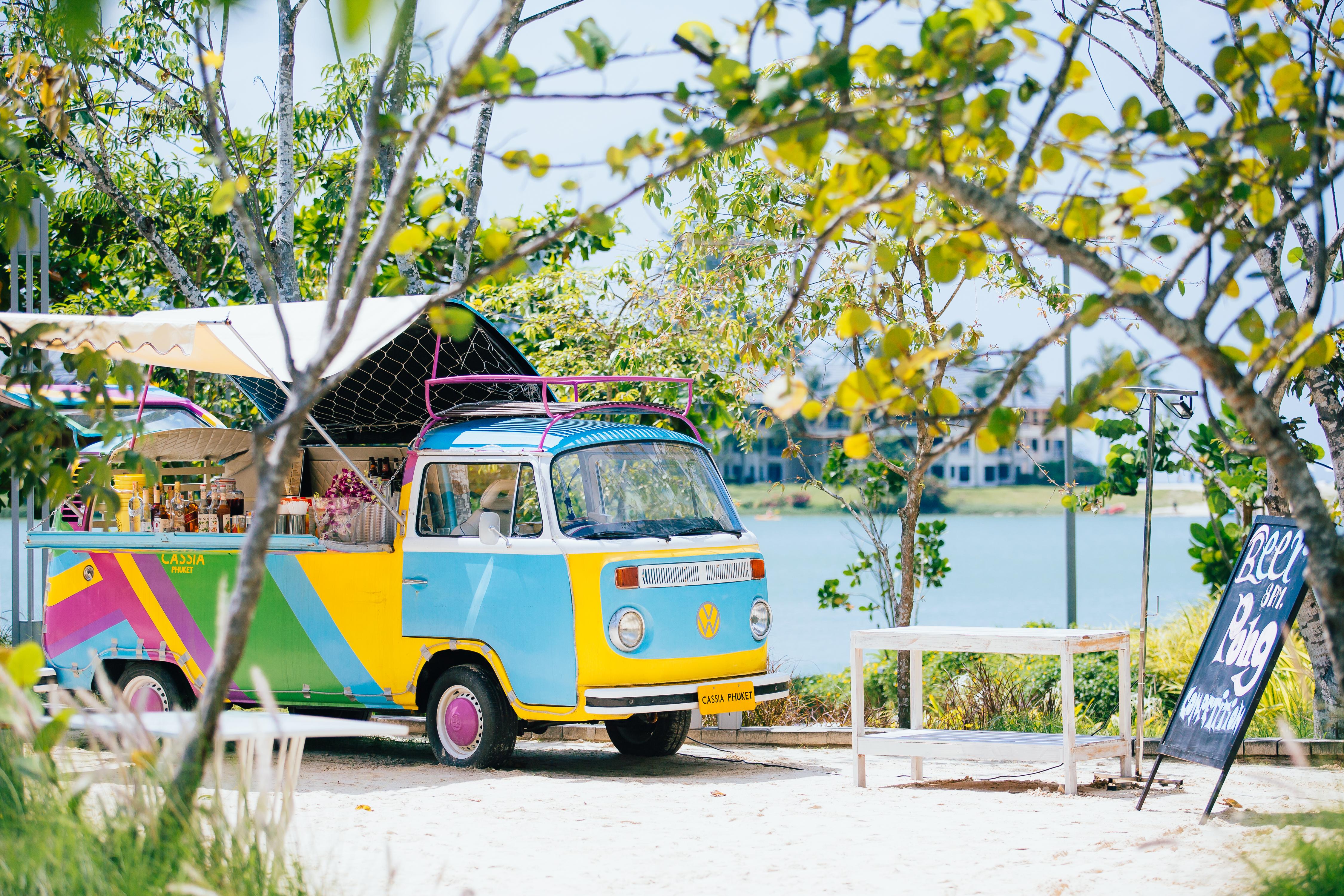 Cassia Phuket, Part Of Banyan Group Bang Tao Beach (Phuket) Exteriör bild A food truck in Miami